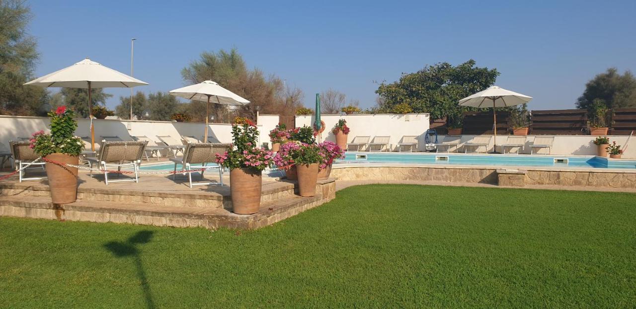 Hotel Corallo Fregenae Bagian luar foto