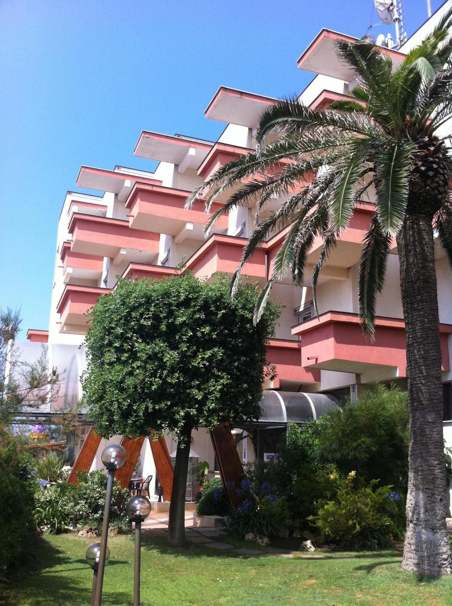 Hotel Corallo Fregenae Bagian luar foto