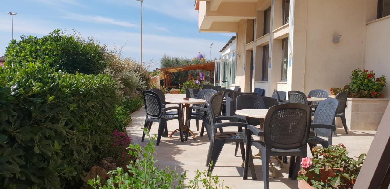 Hotel Corallo Fregenae Bagian luar foto